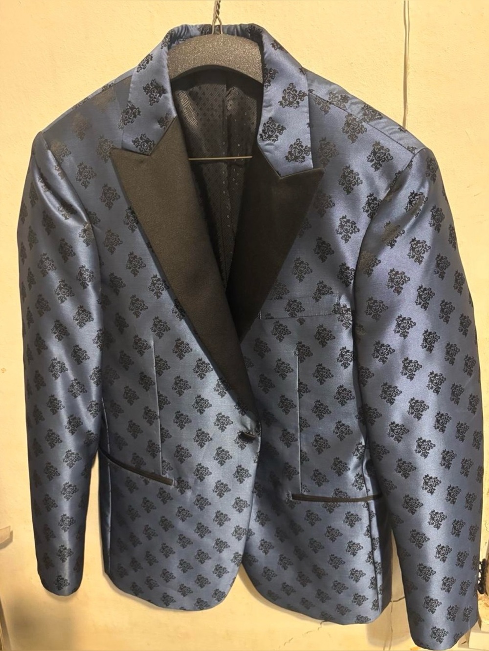 Men's Blue Patterned Satin Blazer with Black Lapel